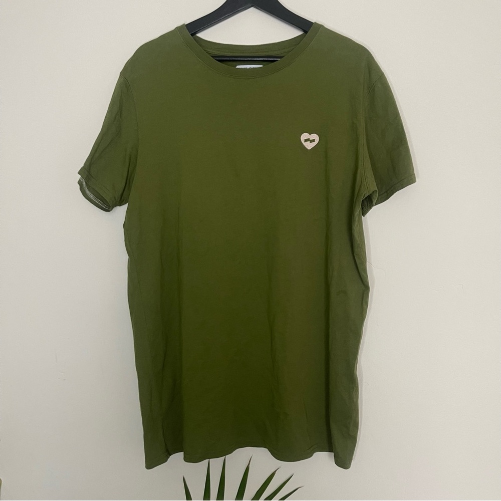 Banks Journal Heart Logo Tee